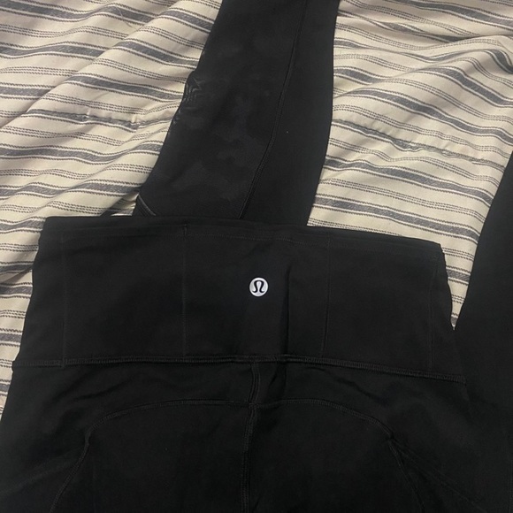 Lululemon Fast And Free Camo Mesh - Picture 2 of 3